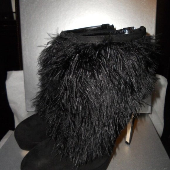 Brian Atwood ALEXA Ostrich Feather Suede Platform Ankle Bootie Boots Shoes - Picture 9 of 13